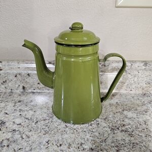 Vintage Olive Green Metal Coffee/Tea Pot